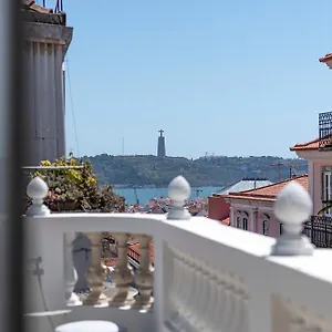 Hotel Montecarmo12 - Design Boutique, Lisbon